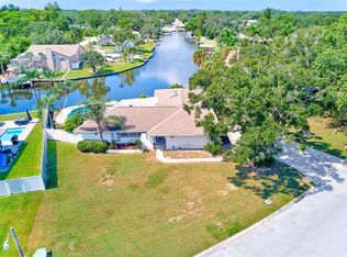 2441 Roberta Ln, Clearwater, FL 33764