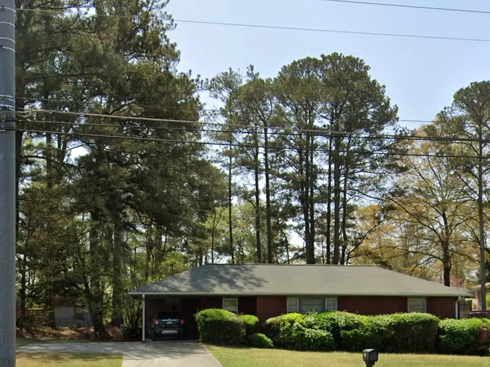 156 Windy Hill Rd SW