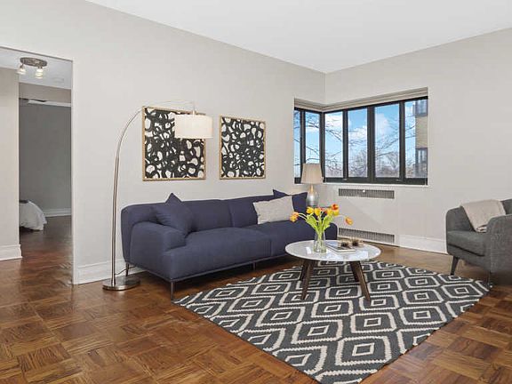 2nd image of 5052 N Marine Dr APT A5