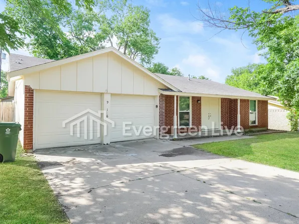 916 Gettysburg Pl, Bedford, TX 76022