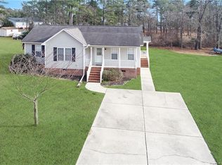 55 Lees Place Dr, Lillington, NC 27546