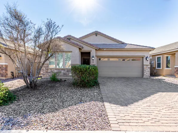 671 E BLOSSOM Road, San Tan Valley, AZ 85143