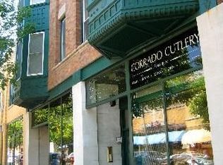 714 Main St APT 3E, Evanston, IL 60202