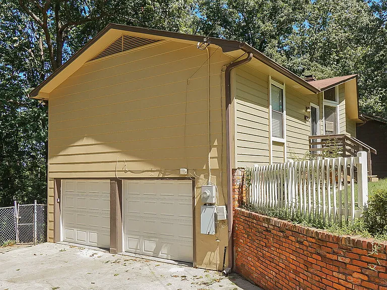 20 Moonglow Dr — Photo 17
