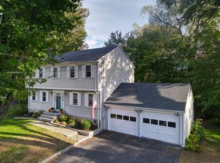 5 Allendale Rd, Old Saybrook, CT 06475