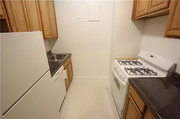 Rented by R New York | media 51