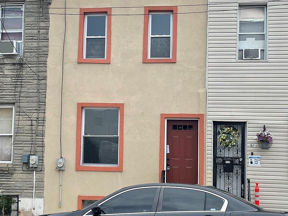 1st image of 2034 E Westmoreland St