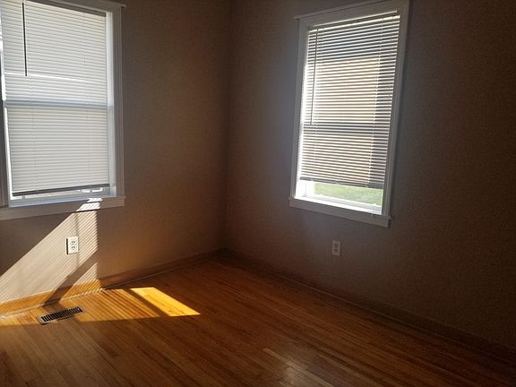 5th image of 2219 Anna Ave