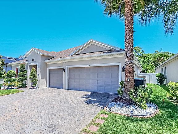 2nd image of 2389 Pearl Cider St
