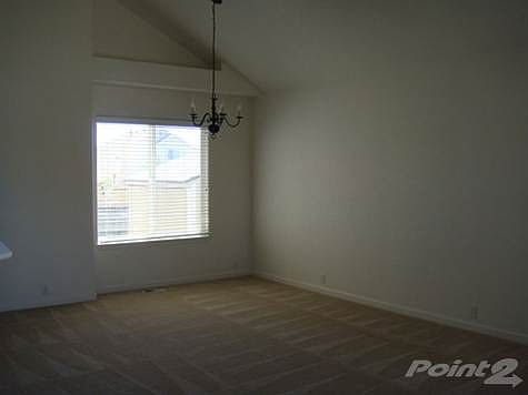 6712 Balance Living room