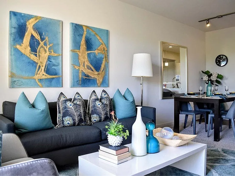 360 Luxury Apartments — Photo 45