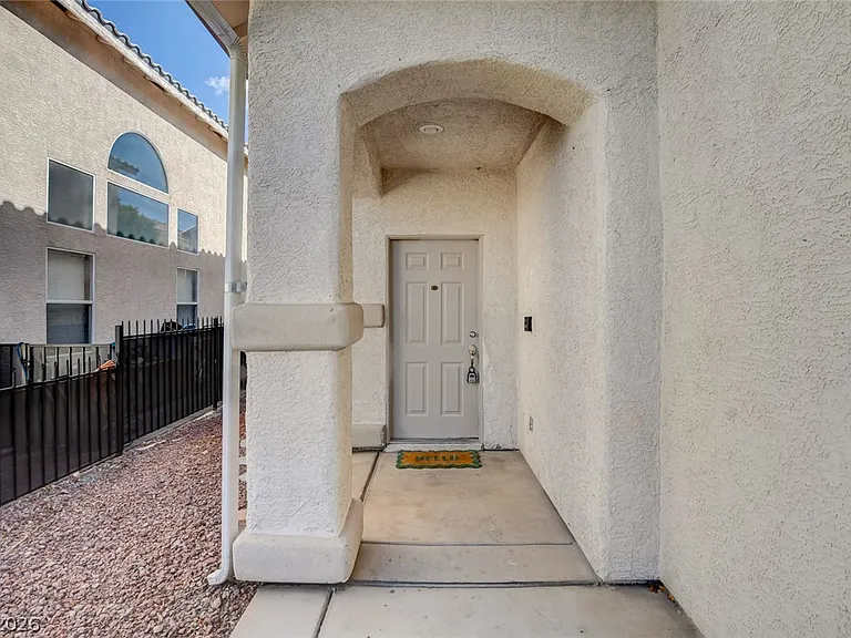 8541 Last Point Ave — Photo 2