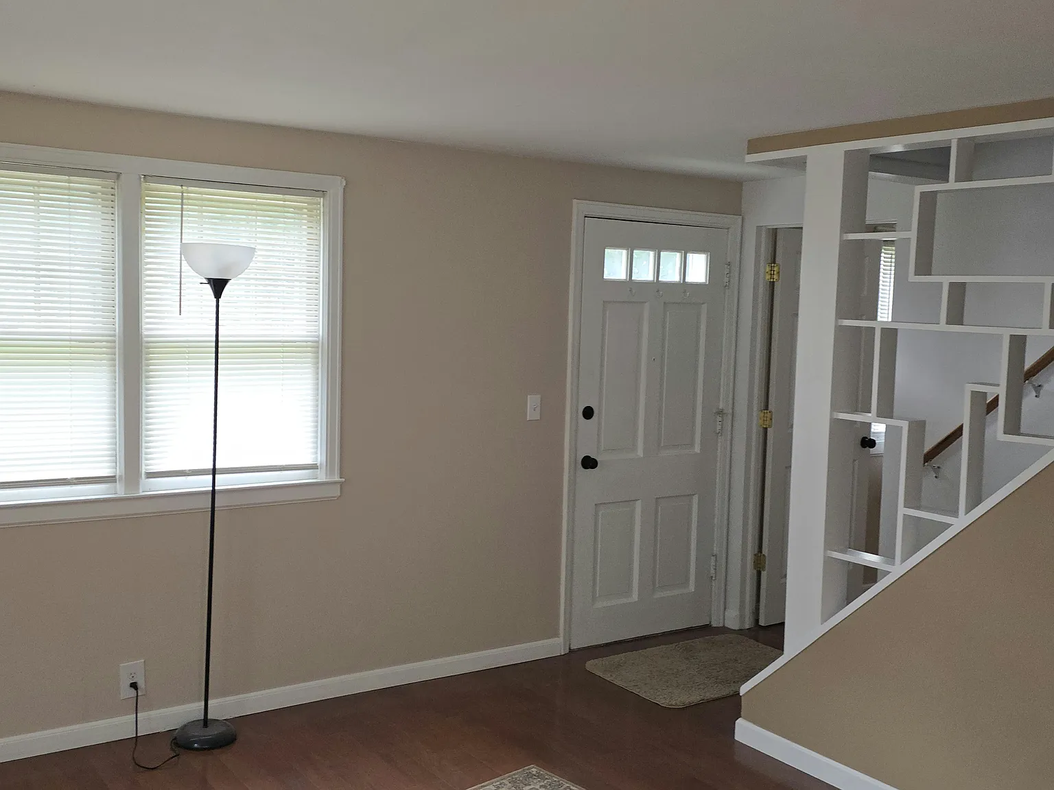 4 bed, 1324 sqft, $3,175 — Photo 3