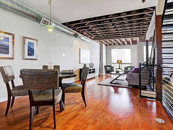 5th image of 310 Jensen Dr #4