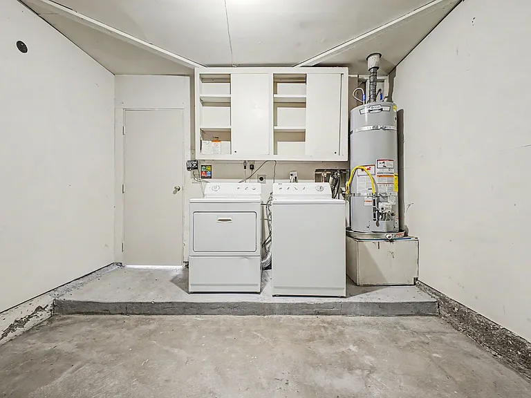 3145 Bel Air Dr — Photo 23