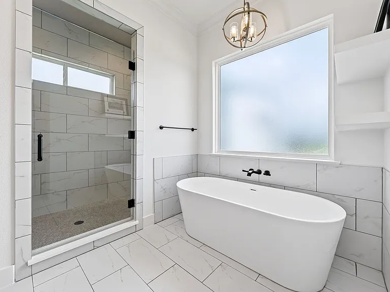 4761 Sarah Dr — Photo 8