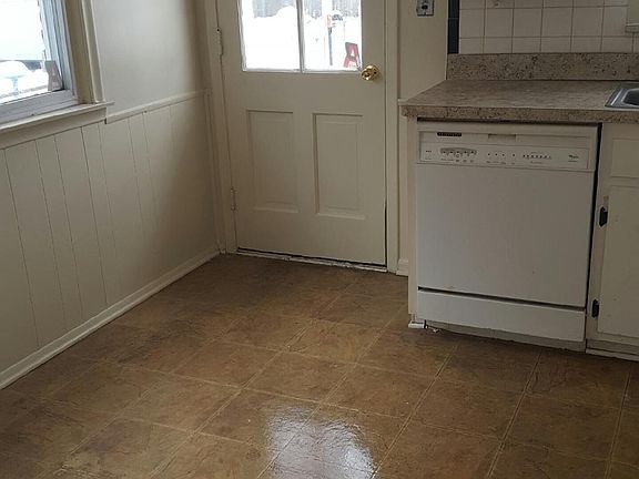 4th image of 20672 Country Club Dr