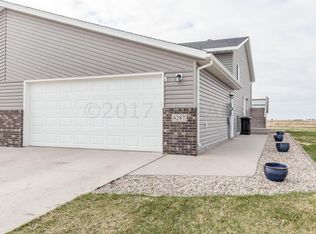 6287 35th St S, Fargo, ND 58104