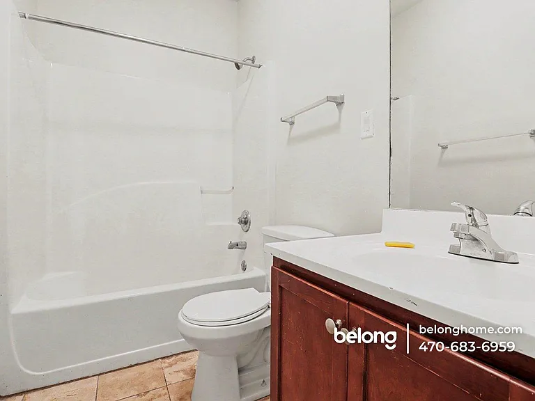 711 Meldrum St NW — Photo 10