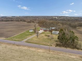 17285 W 250th St, Belle Plaine, MN 56011