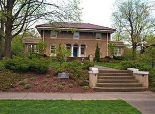 2923 Drummond Rd, Shaker Heights, OH 44120