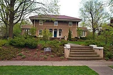 2923 Drummond Rd photo 1