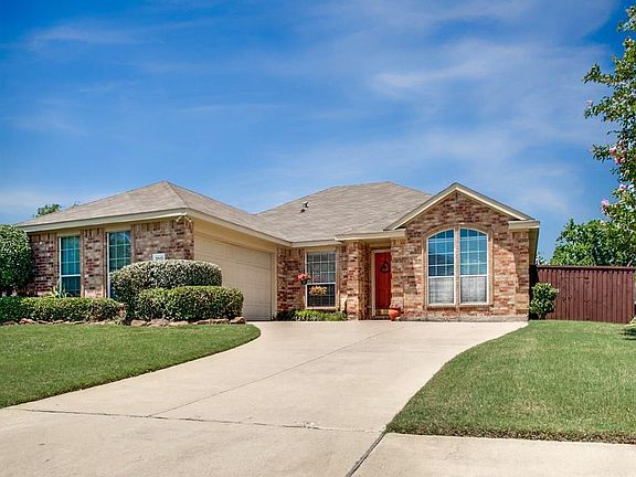 3rd image of 3512 Sewell Dr