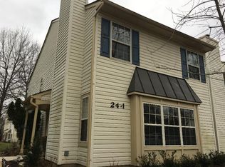 24 Remington Dr APT 1, Freehold, NJ 07728