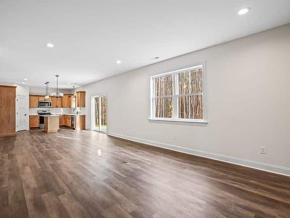 5th image of 1010 Saint Charles Way