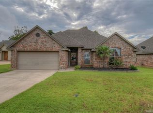 704 Fox Nest Cir, Haughton, LA 71037