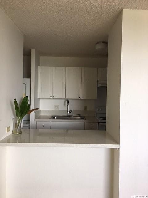 2nd image of 909 Ala Nanala St APT 1502