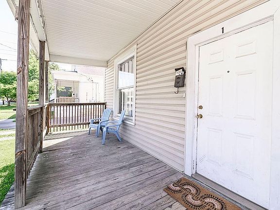 4th image of 348 Woodland Ave