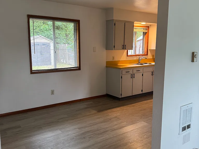 7310 NE 135th Ave — Photo 5