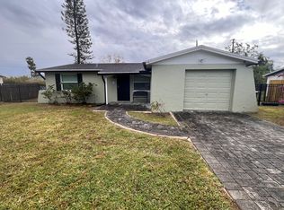 6025 Florida Cir S, Apollo Beach, FL 33572