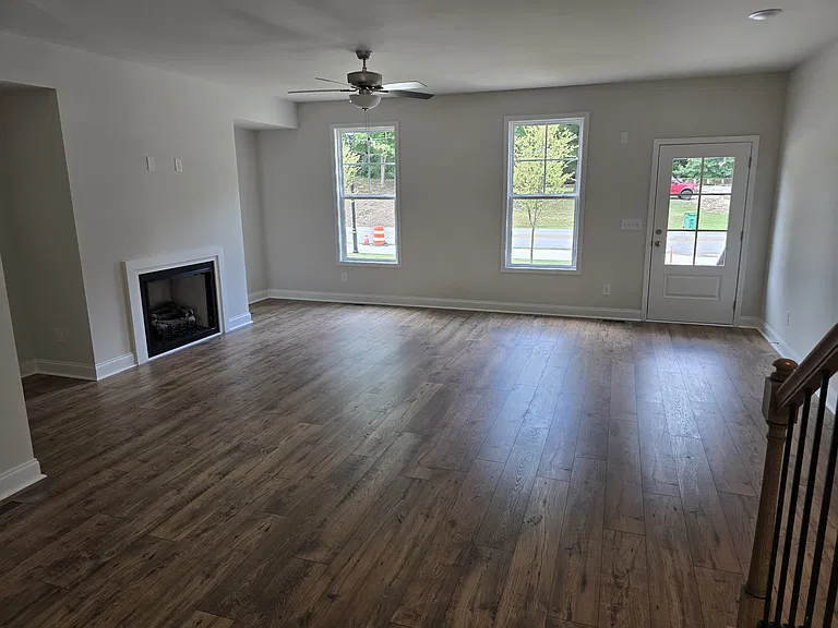 1302 Ainsworth Aly — Photo 14