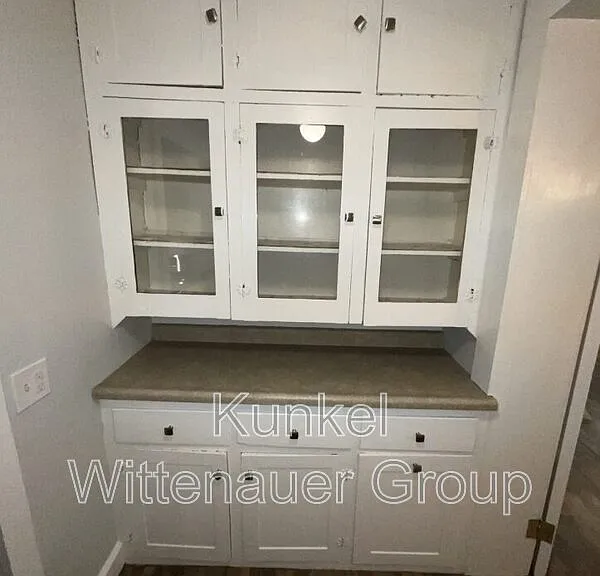 720 E D St — Photo 12