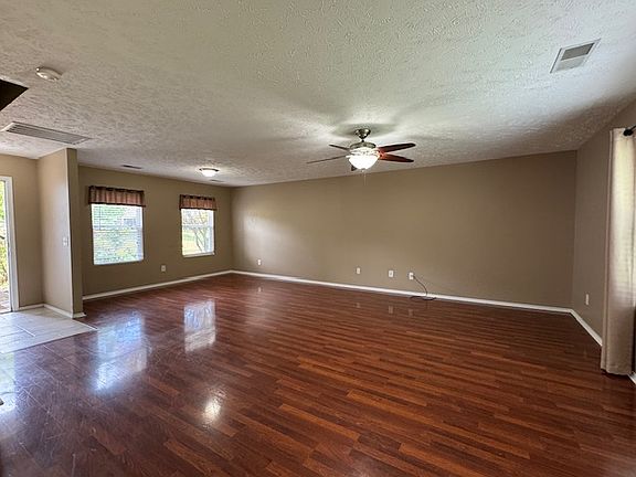 5th image of 6008 Burnett Cir
