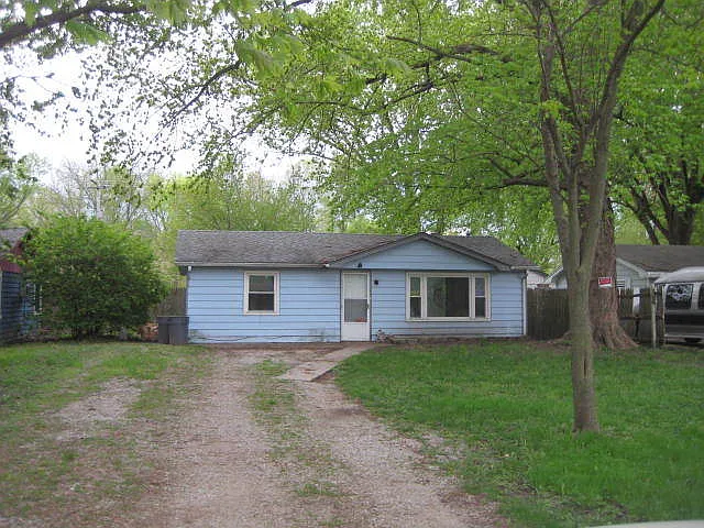 411 Hamilton St photo 1