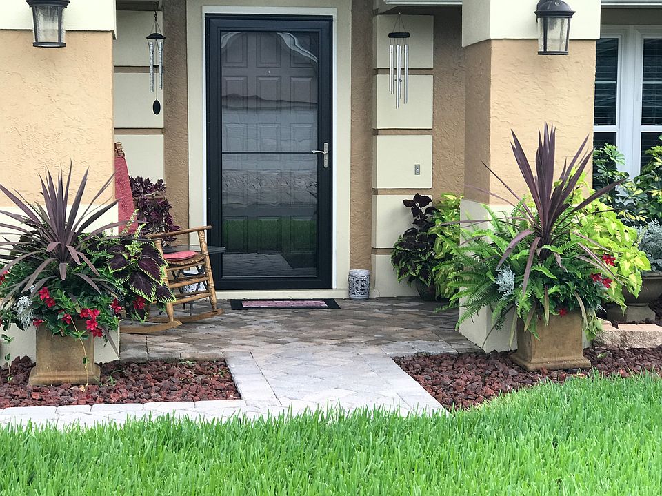 1st image of 814 Silk Oak Ter