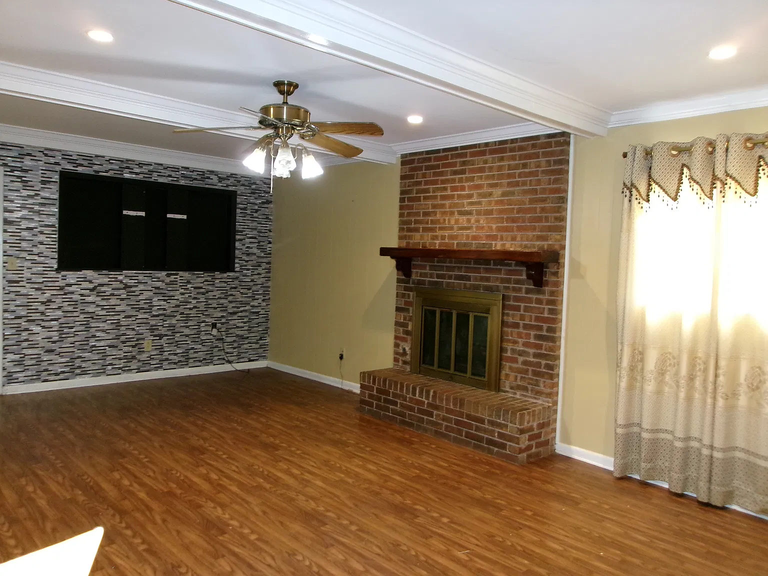 4 bed, 1615 sqft, $1,700 — Photo 4