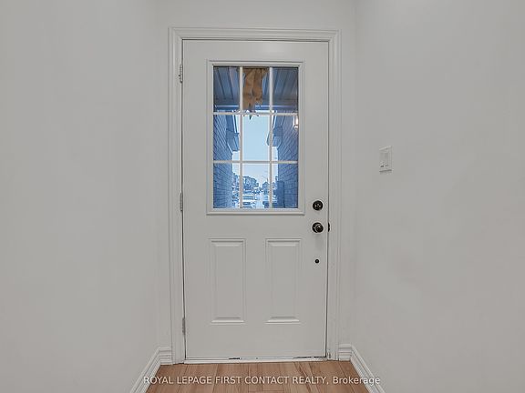 5th image of 49 Pumpkin Corner Cres