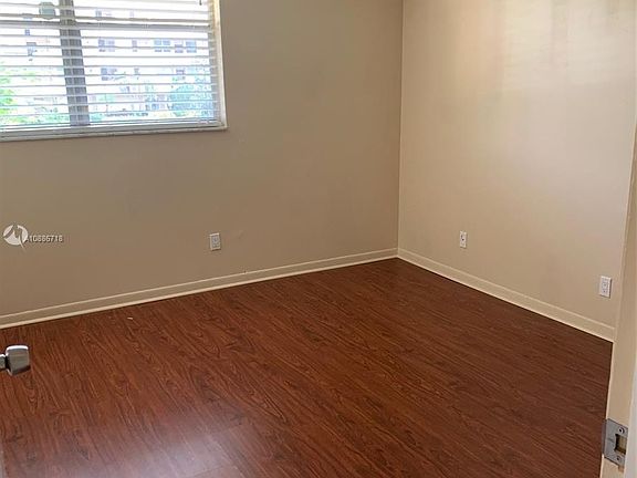 5th image of 3651 Environ Blvd APT 258