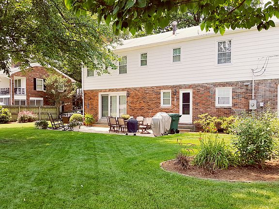 2nd image of 2201 Sheffield Ct