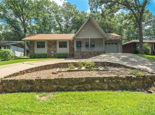 29 Leicester Dr, Bella Vista, AR 72714