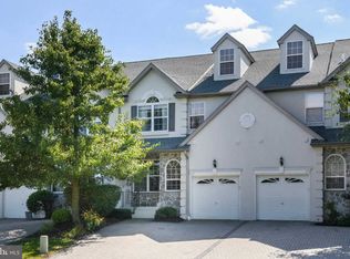 215 Center Point Ln, Lansdale, PA 19446