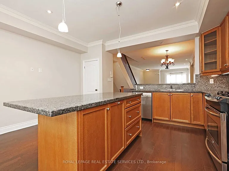 20 Shires Ln #1 — Photo 8