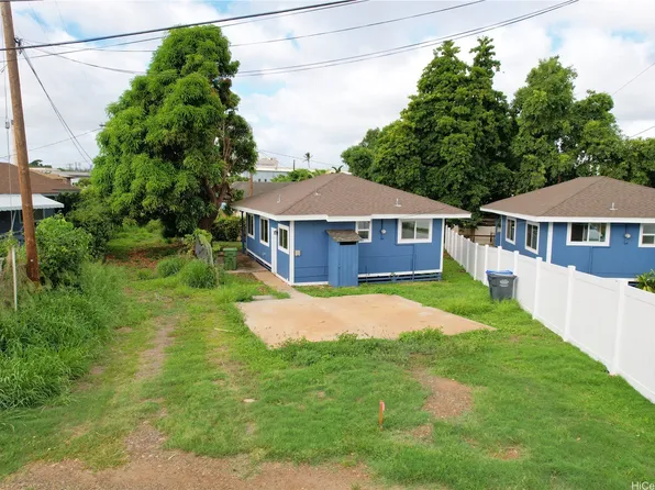 94-111 Pahu St APT A, Waipahu, HI 96797