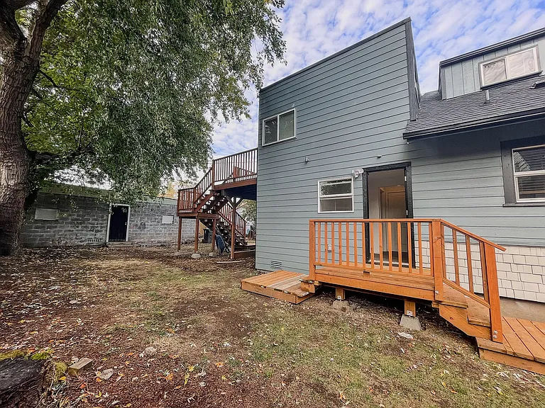 3840 S D St #A — Photo 13