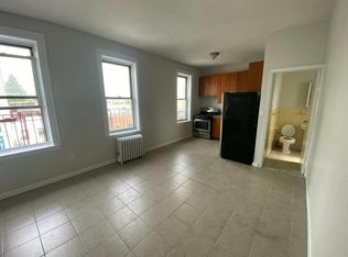 3255 Steinway St APT 4B, Astoria, NY 11103