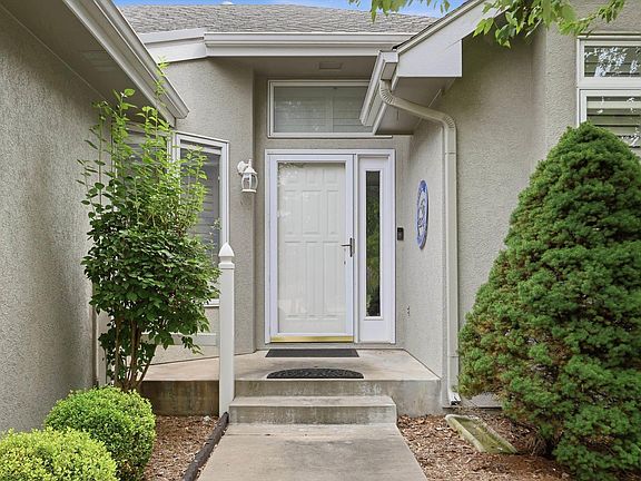2nd image of 3948 SW Stonybrook Dr